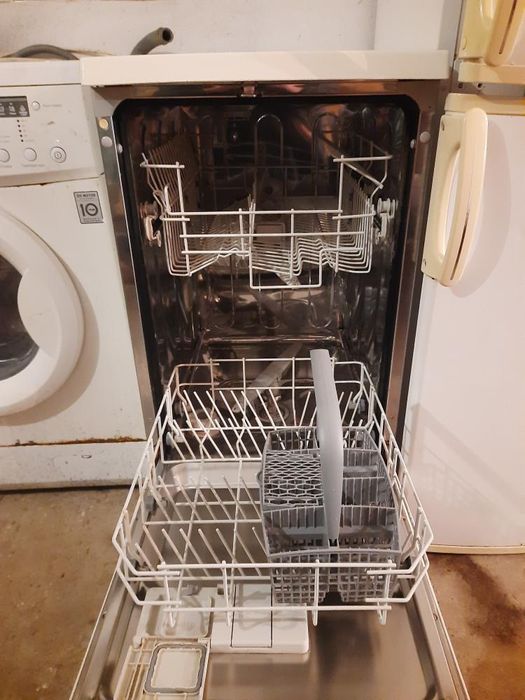 Продам  бу посудомийку electrolux 45