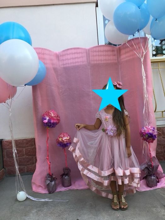 Нарядное платье для девочки 4-5 лет