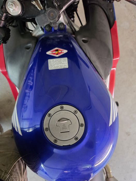 Vendo Cbr 609 f4