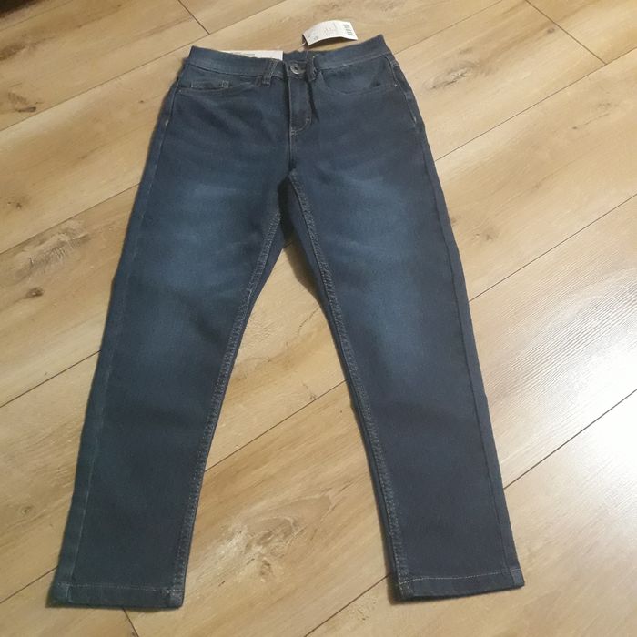 Nowe spodnie chłopięce roz.134