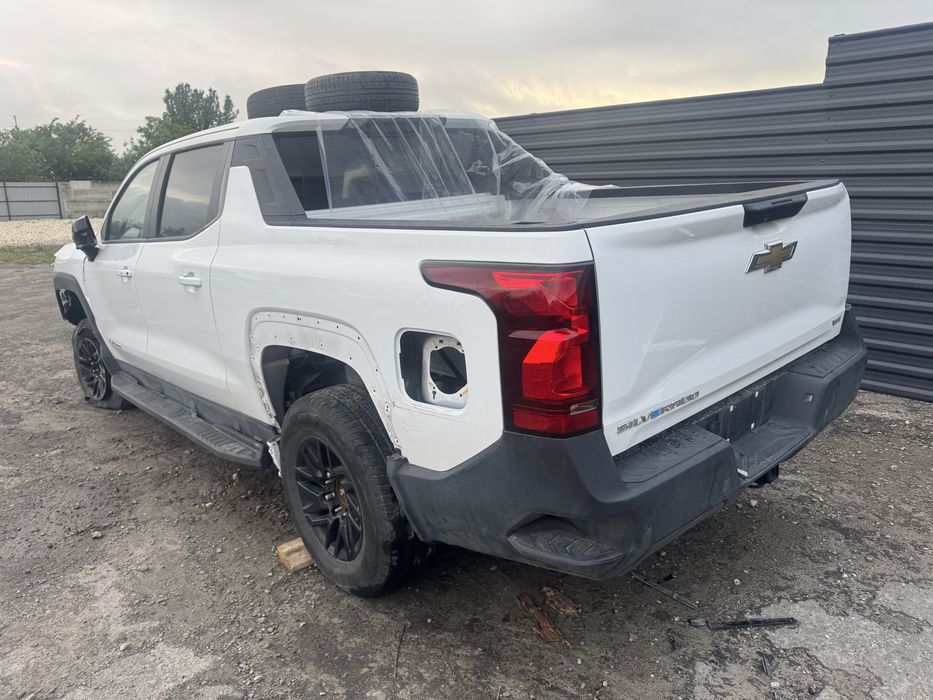 Задня кришка Chevrolet Silverado ЕV