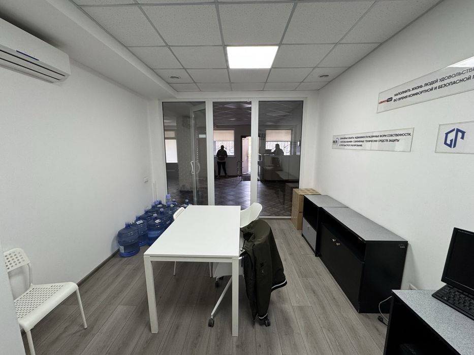 Оренда офісного приміщення з ремонтом та меблями, 70 м.кв, генератор