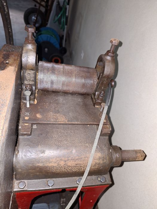 Maquina de trabalhar vime
