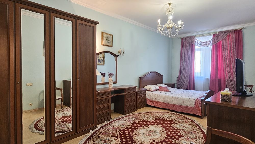Оренда 3к квартири, метро Палац Україна, Антоновича 140