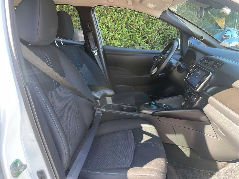 Nissan LEAF S      2021