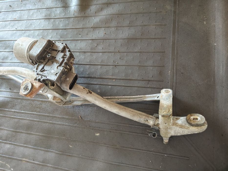 Mechanizm wycieraczek silniczek wycieraczek audi A4 b6 b7