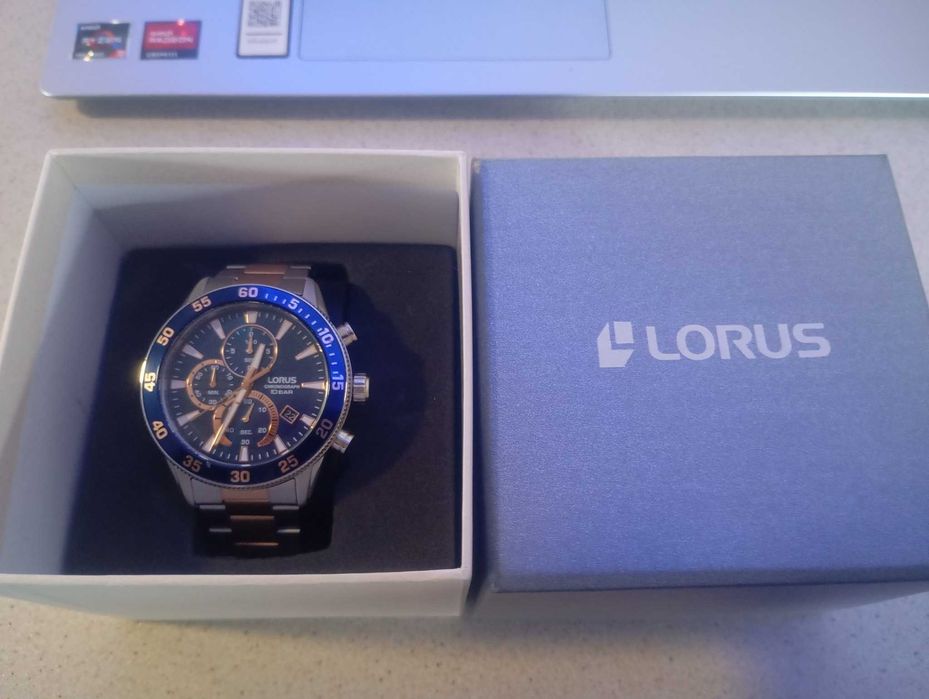 relógio muito bonito da marca LORUS.