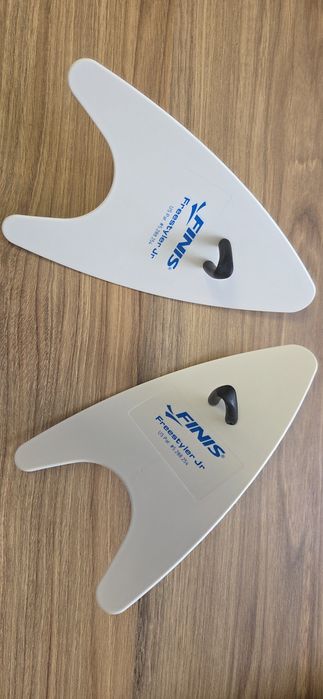 Лопатки для плавання дитячі FINIS Freestyler white