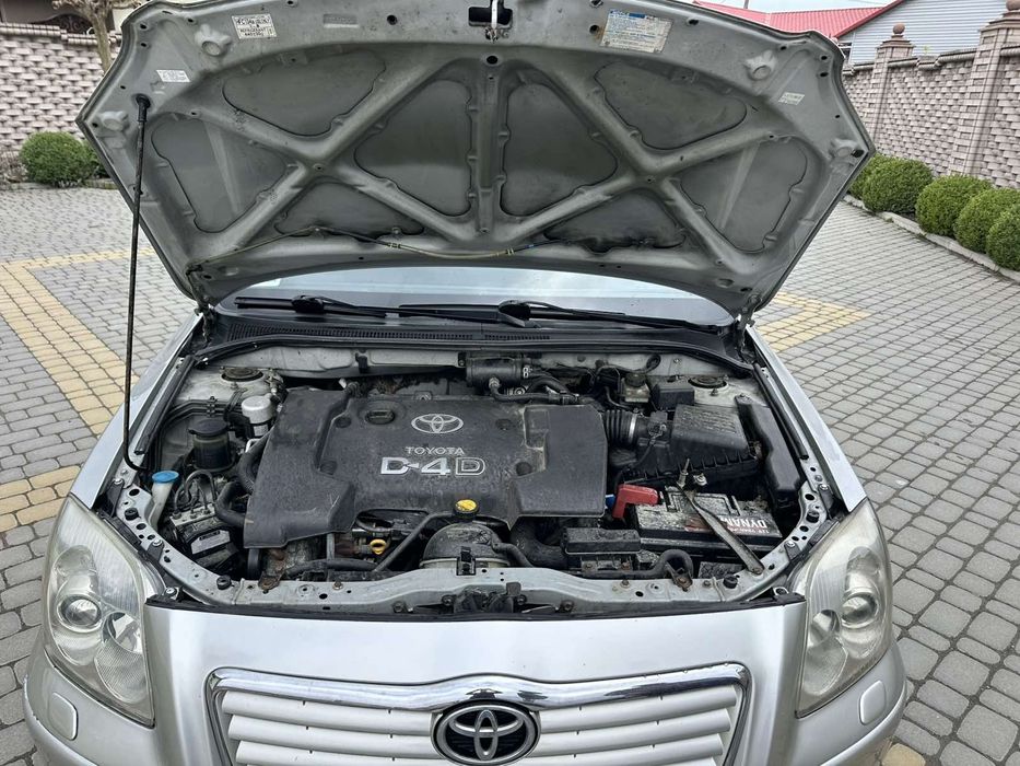 Продам  Toyota 2.0 TDI