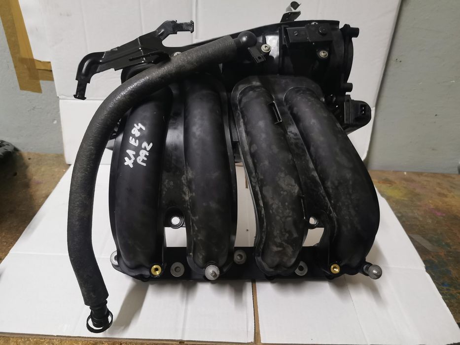 Kolektor ssący bmw x1 e84 lci 20B 150km 7560234