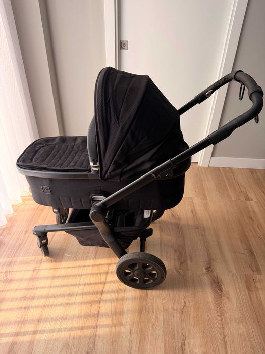 Carrinho de Bebé Joolz Hub 2-em-1 (Alcofa + Cadeira de Passeio) All Black
