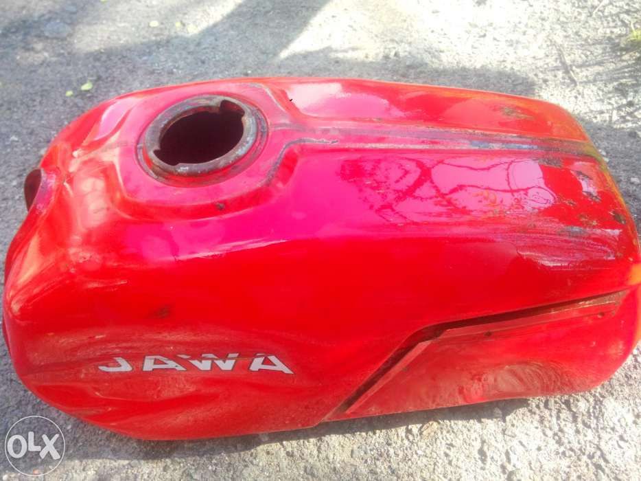 Бензобак jawa638