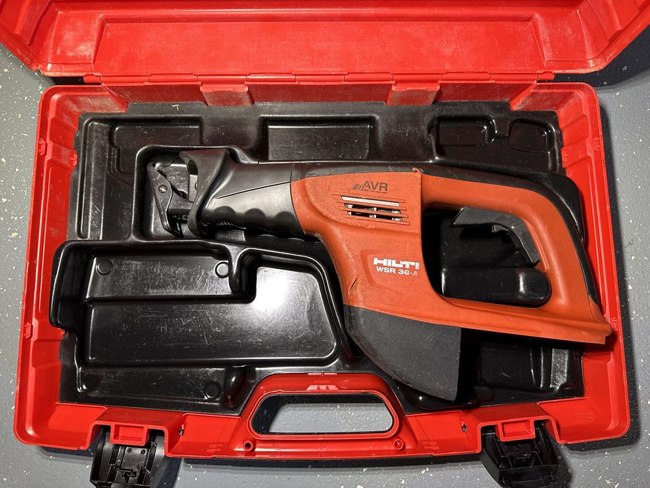Аккумуляторная сабельная пила Hilti WSR 36-A +кейс Hilti b36/5.2