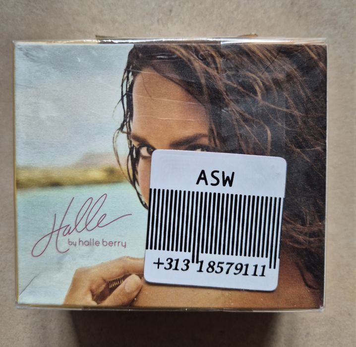 Halle by halle berry.Unikat!