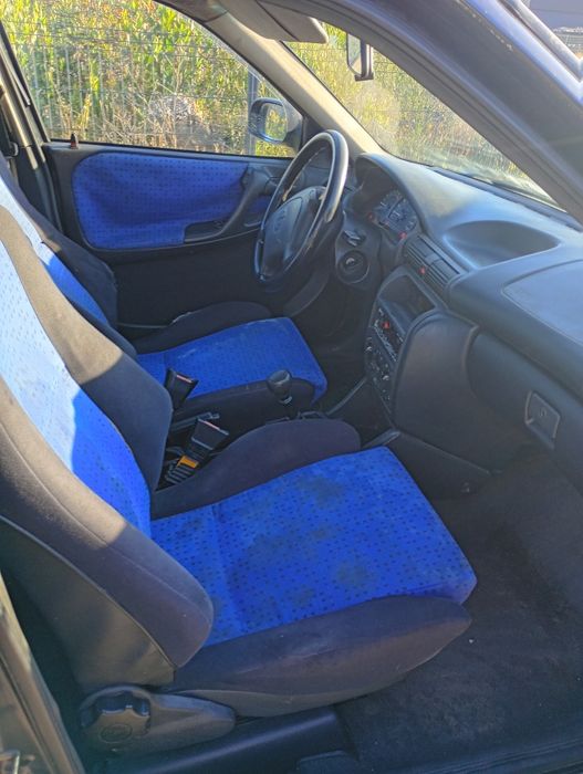 Opel 1.4 gasolina para desocupar espaço