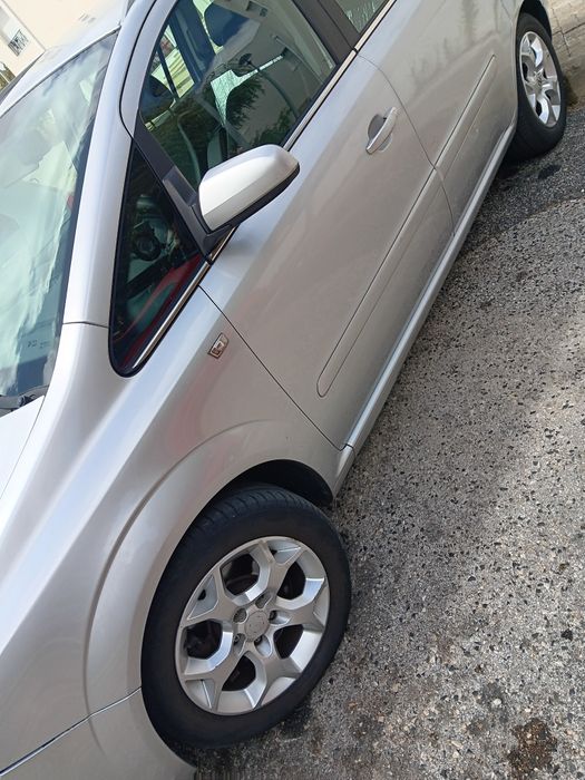 Vendo opel zafira 1.9
