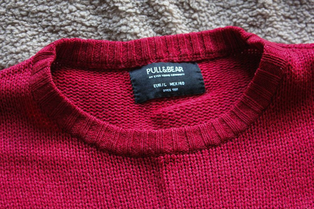 Светр Pull&Bear червоний розмір Л/L
