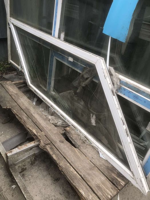 Вікно скос розпродаж