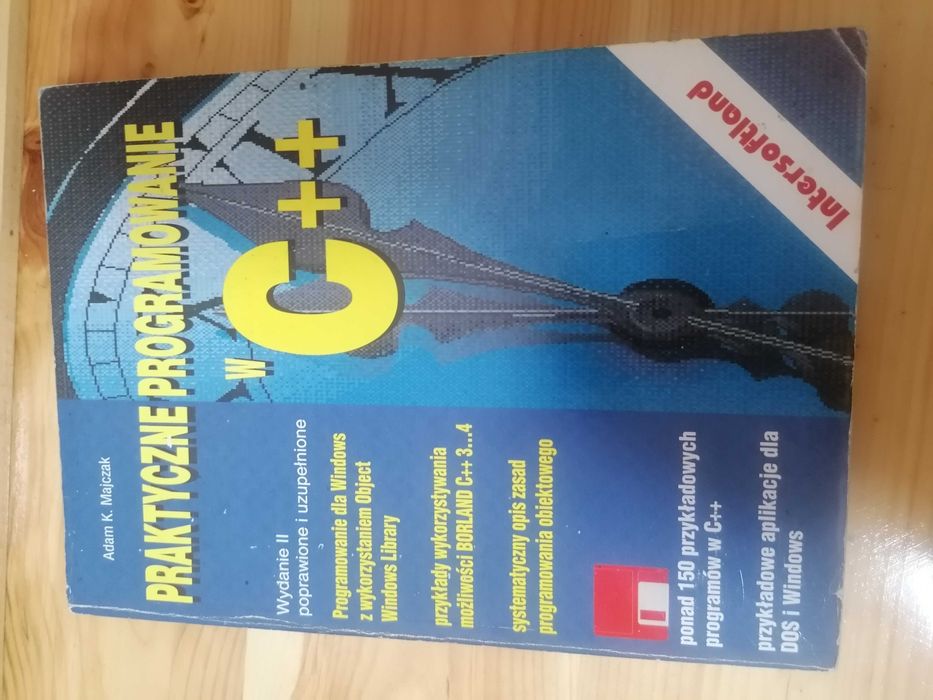 Książka Praktyczne programowanie w C++ (Intersoftland)