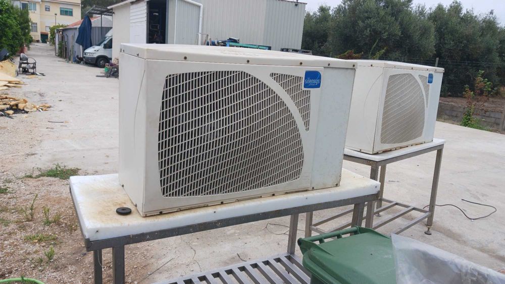 Motores exteriores e interiores câmara frigorifica.