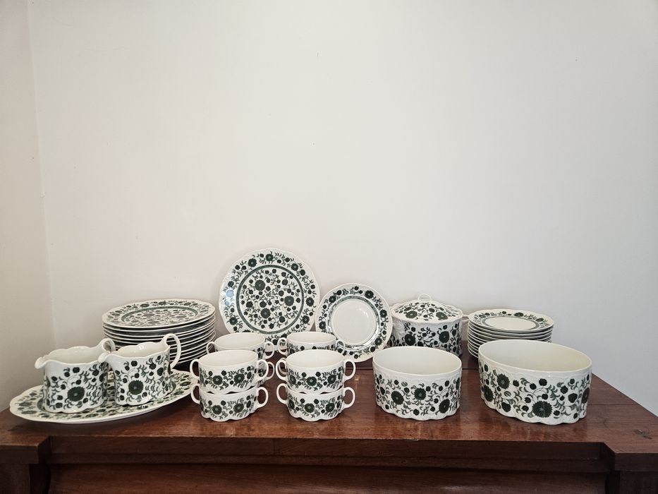 Rosenthal Monbijou Giscard Green- 8szt bulionówek ze spodkami