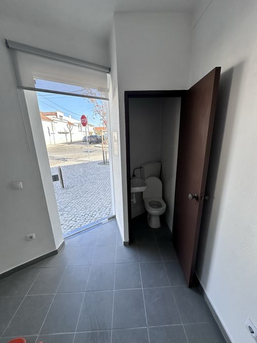 Loja para Alugar no Centro de Vendas Novas