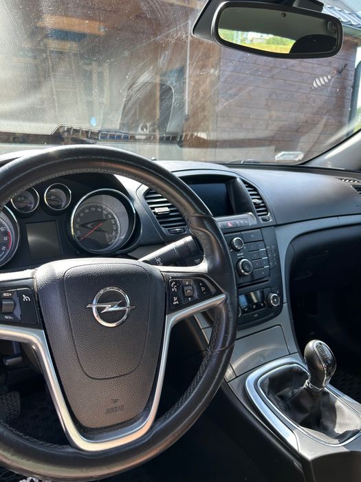 OPEL INSIGNIA SEDAN 1.4 turbo benzyna
