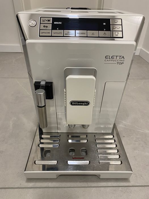 Кавоварка DeLonghi Eletta Cappuccino Top