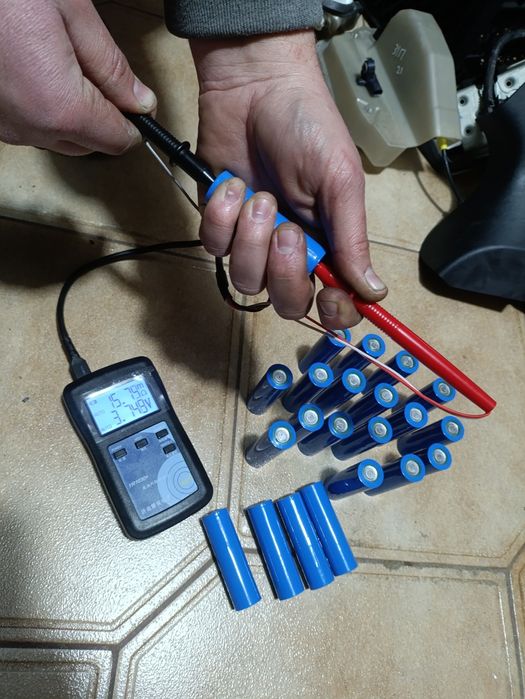 Акумулятори 21700 батарейки Tesla