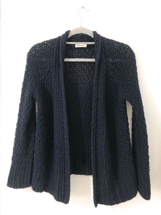 Cardigan básico de malha