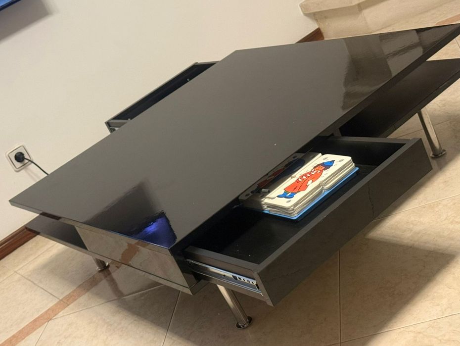 Conjunto de movel de sala de estar, 110€  e Mesa da sala 70€