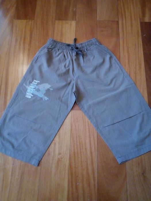 Calções de criança tam 7,8, 10, desde