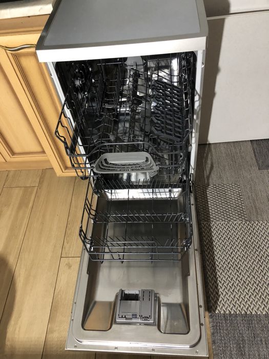 Посудомийна машина simens IQ300