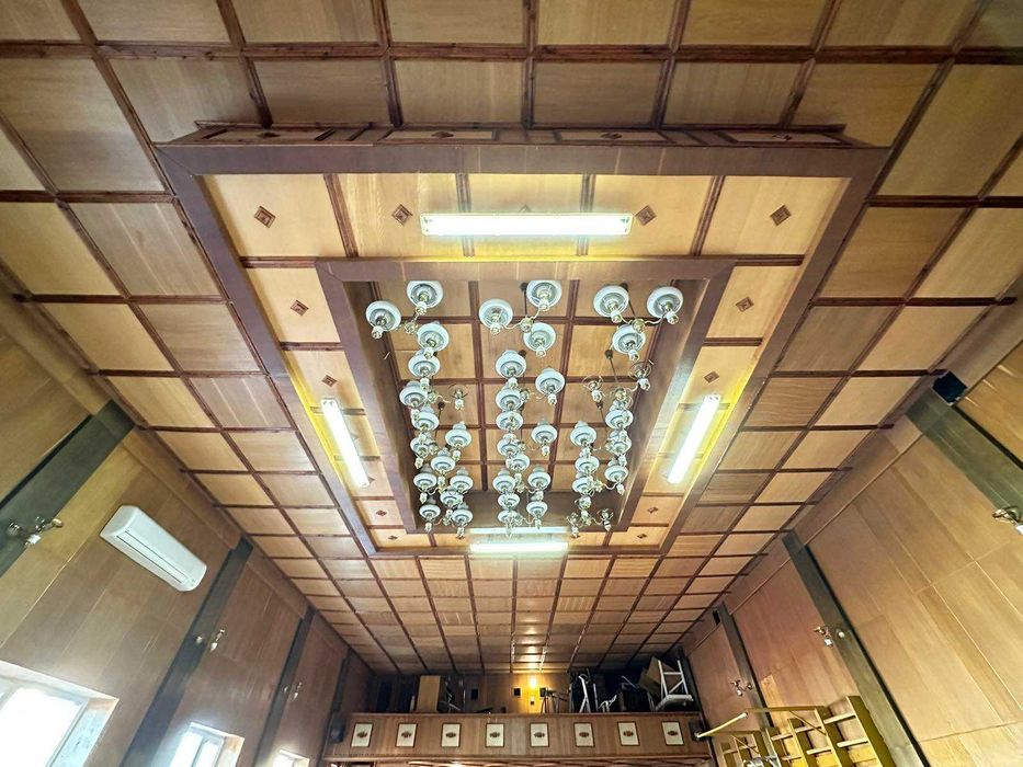 Продається нежитлове приміщення по вул.Дрогобицькій  2 пов.3-пов.буд.