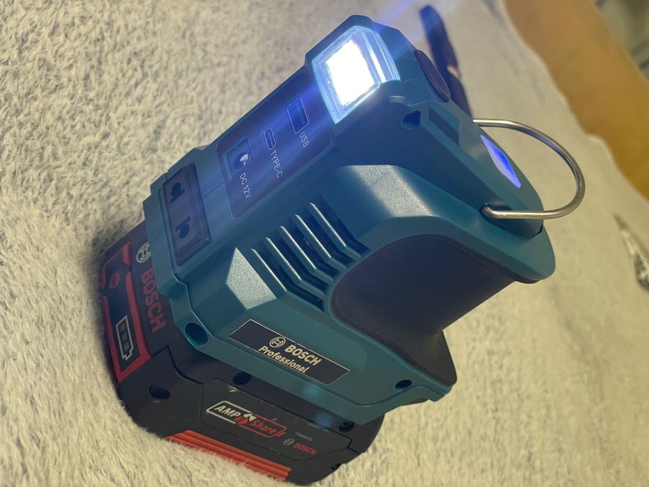 Инвертор, преобразователь с 18 вольт на 220. Bosch. Новый