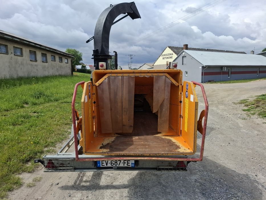 Rebak rozdrabniacz do gałęzi NOREMAT MB 250  62 km diesel Hatz