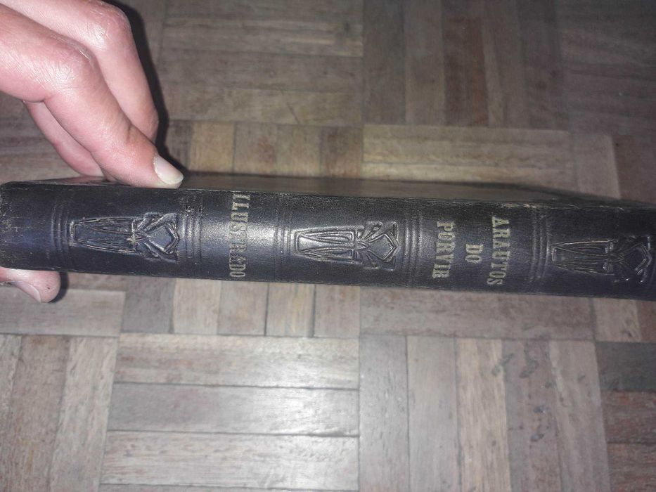 Vários Livros Antigos