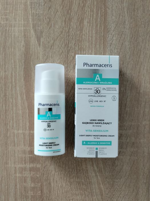 Lekki krem głęboko nawilżający SPF 30