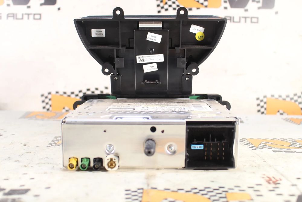 Rádio / auto-rádio MINI Mini (R56)