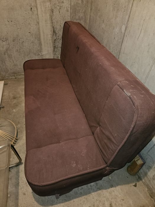 Sofa oddam za darmo