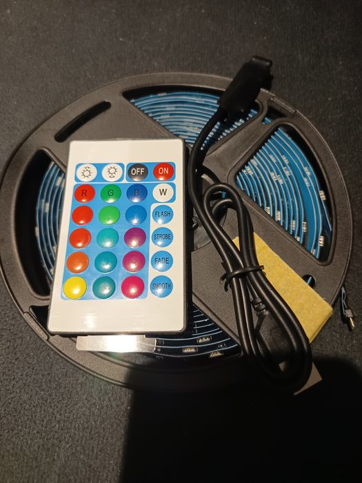 Ledy RGB 5m nowe z zasilaczem wodoodporna taśma