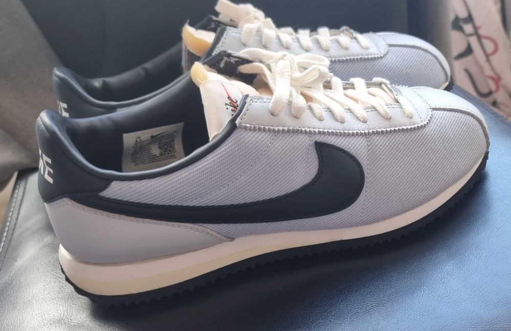 Nike Cortez Classic - Tamanho 42 (Quase Novos!)