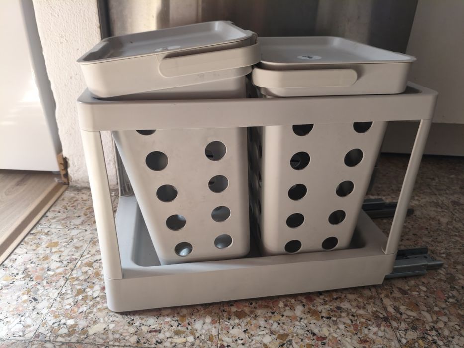 Caixotes lixo com armação