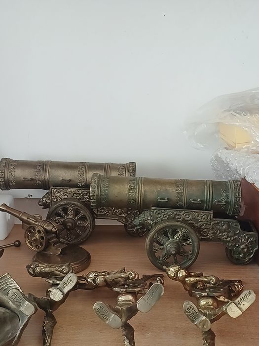 Нимор,статуэтки, бронза: 3 550 грн. - Книги / журналы Николаев на Olx