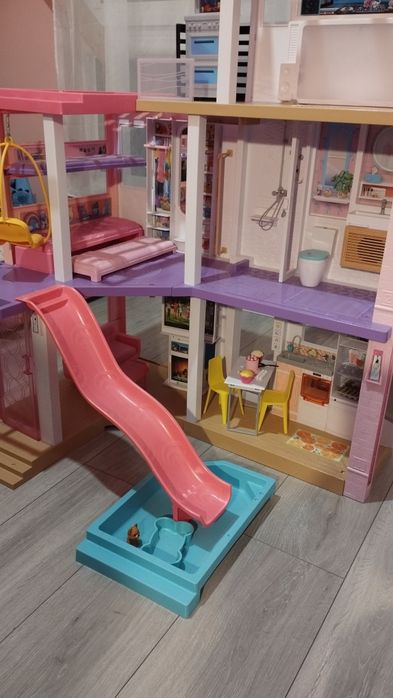 Domek dla lalek Barbie Dream House