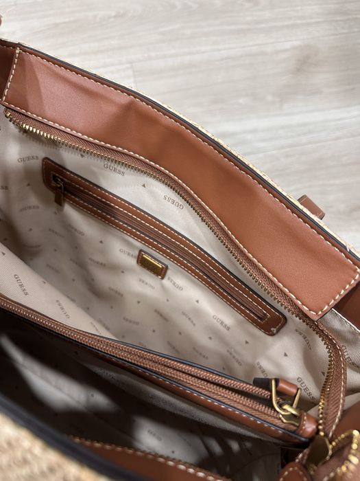 Продам сумку GUESS SILVANA плетену літню