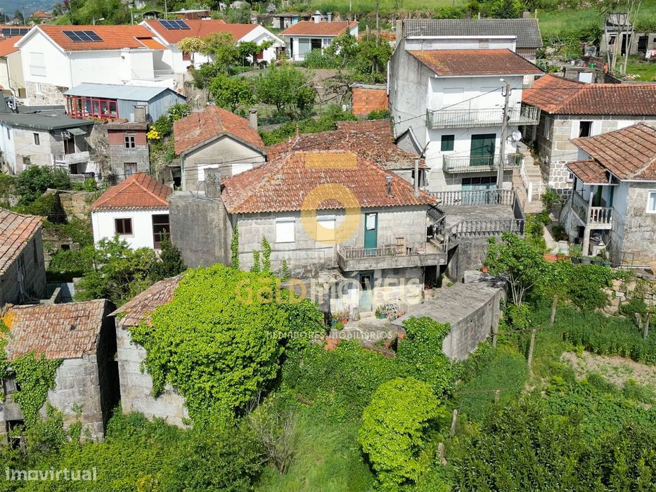 Moradia para Restaurar T2 Venda em Souselo,Cinfães