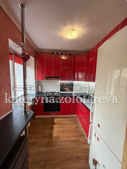 Продам 3 комнатную квартиру  54 м2 по ул Мира, м. Индустриальная, с капитальным ремонтом, мебелью и техникой!