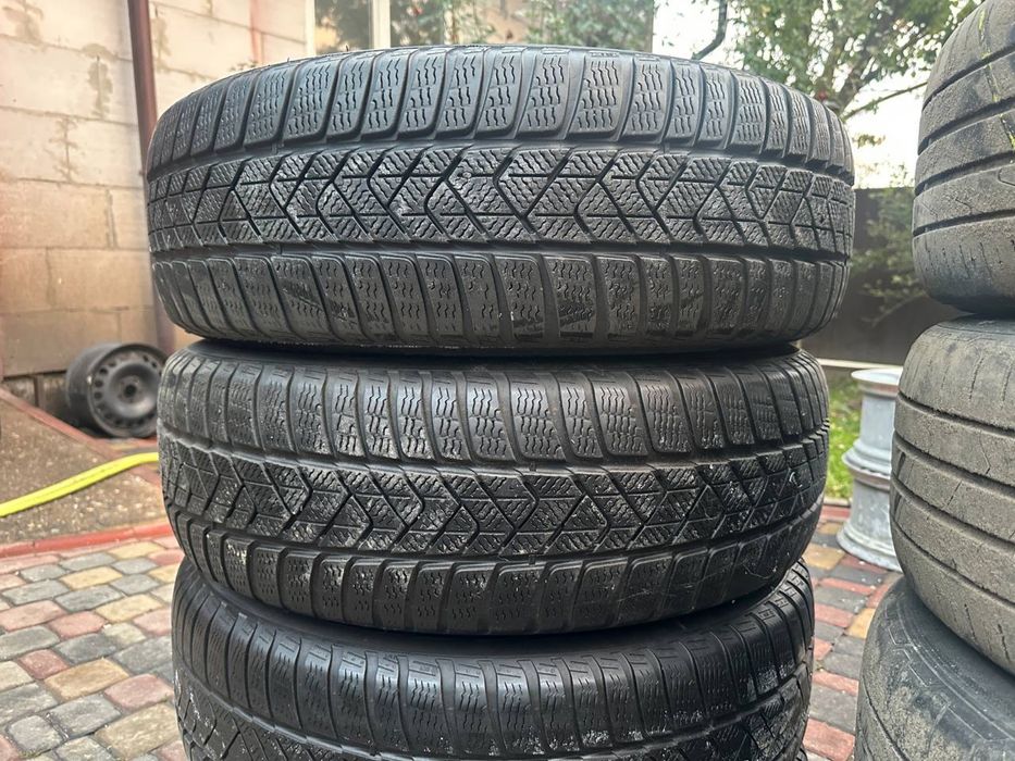 225/60R18 Pirelly зимова гума 2020 рік
