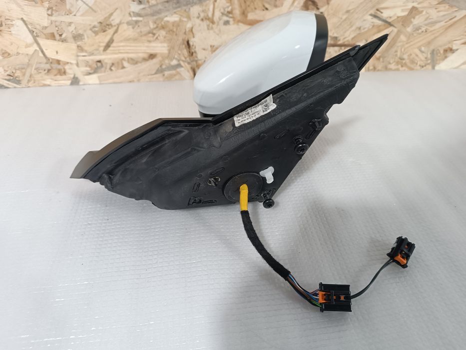 Retrovisor Dir. Peugeot 2008 II